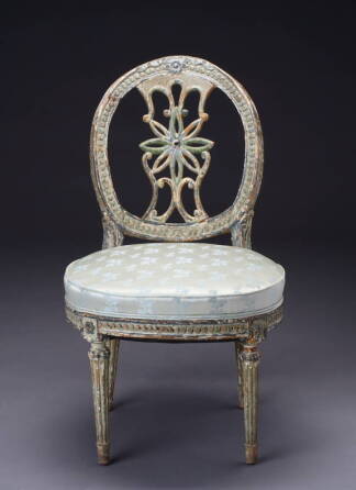 ITALIAN NEOCLASSICAL CARVED SIDE CHAIR