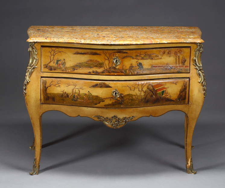 CONTINENTAL LOUIS XV STYLE BOMB? COMMODE