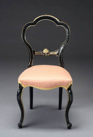 VICTORIAN EBONIZED BALLOON BACK SIDE CHAIR