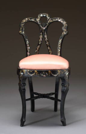 VICTORIAN SLIPPER CHAIR