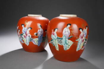 PAIR OF CHINESE PORCELAIN JARS