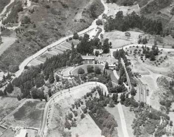 MARY PICKFORD OWNED PICKFAIR PHOTOGRAPH