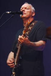 DAVID GILMOUR OWNED AND PLAYED GUITAR - 2