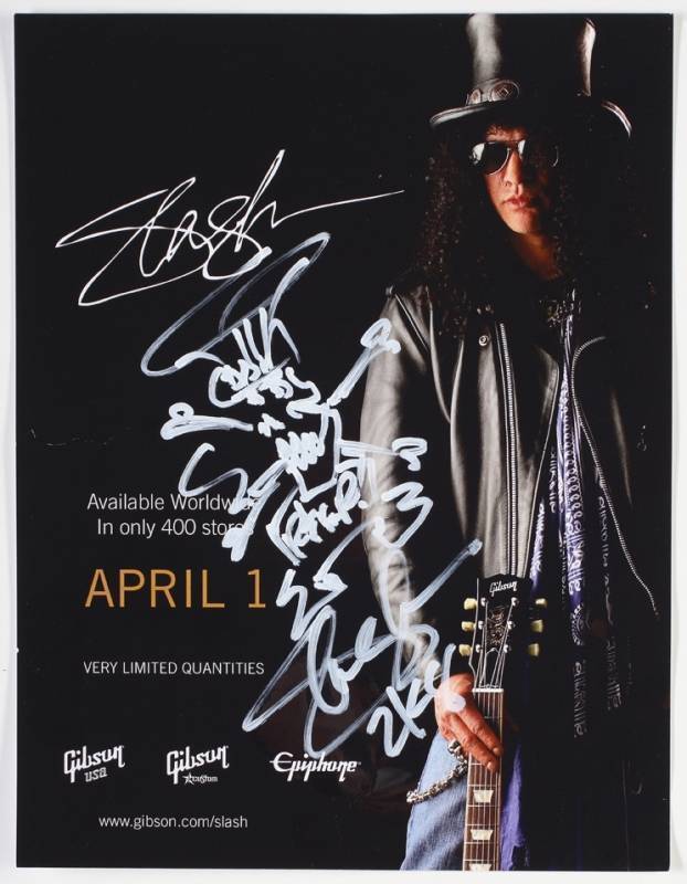 SLASH SIGNED T-SHIRT AND PHOTOGRAPH