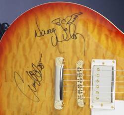 ANN AND NANCY WILSON SIGNED EPIPHONE LES PAUL - 2