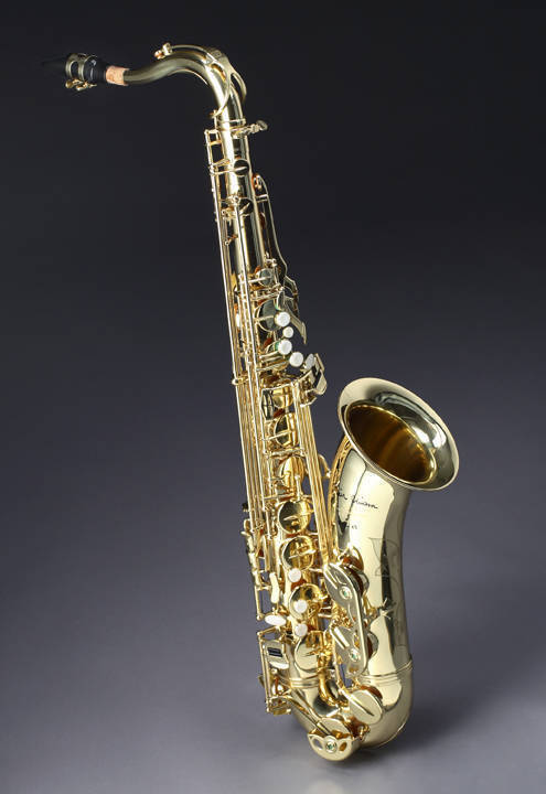 BILL CLINTON SIGNED E.M. WINSTON SAXOPHONE