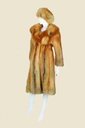 CHER - A RED FOX FUR COAT AND HAT