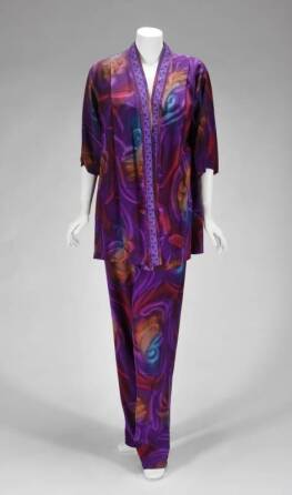RUE McCLANAHAN TELEVISION COSTUMES