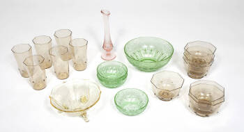 RUE McCLANAHAN GROUP OF DEPRESSION GLASS ITEMS