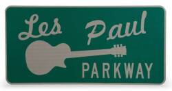 LES PAUL PARKWAY SIGN - 2