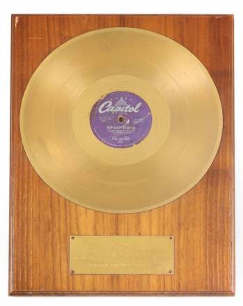 LES PAUL RECORD AWARD