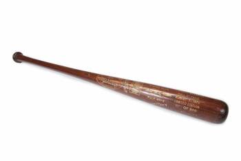 WILLIE MAYS SIGNED 1979 HALL OF FAME INDUCTION BAT